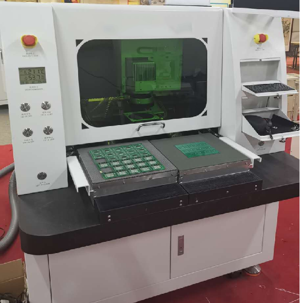 YS-3500 PCB清潔機(jī)重量140KG PCB清潔機(jī)電壓220V在錫膏印刷清潔機(jī)黏膠涂覆之前在線(xiàn)清潔PCB焊盤(pán)表面的細(xì)小板屑、灰塵、纖維、毛發(fā)、皮膚碎屑、金屬微小顆粒等異物清潔